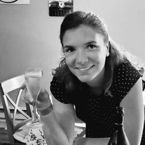 Meet your Posher, Claire